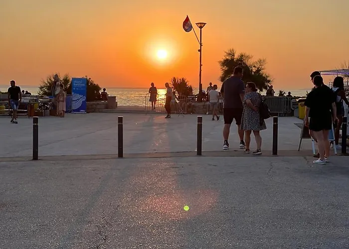 Ruza Starigrad Paklenica