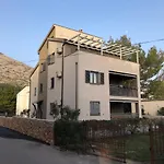 Ruza * Starigrad Paklenica